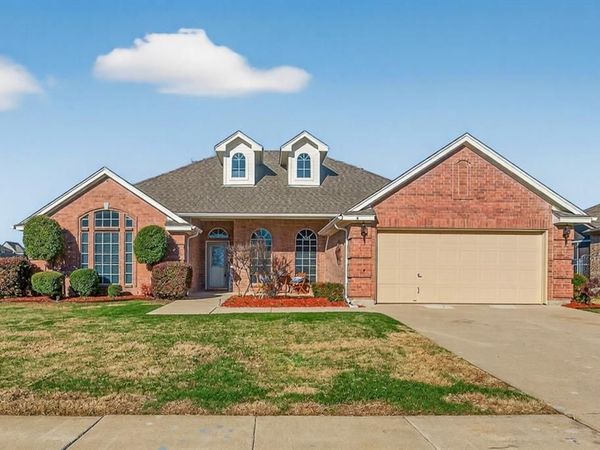 105 Canterbury Drive, Saginaw, TX 76179