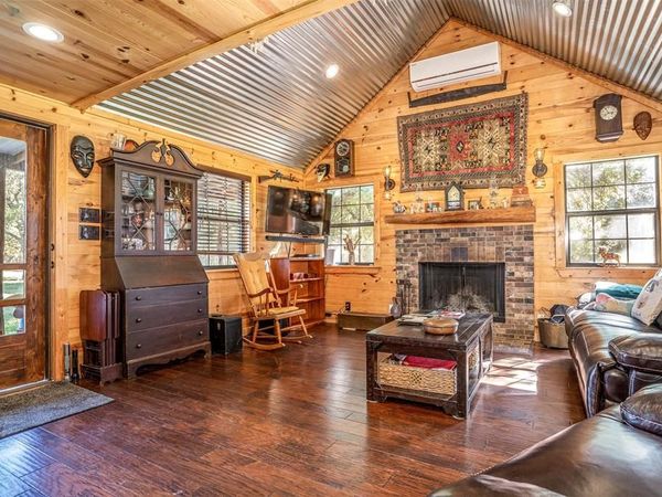 1293 Hcr 1425, Covington, TX 76636