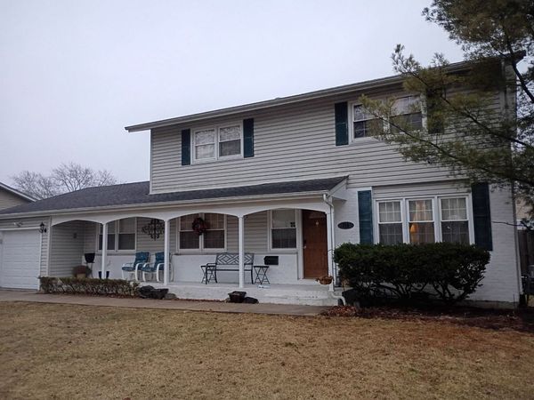 714 N Whitcomb Drive , Palatine, IL 60074