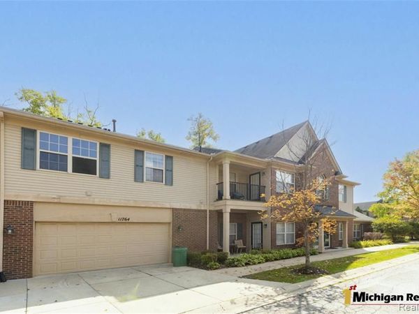 11764 FARMINGTON Road, Livonia, MI 48150