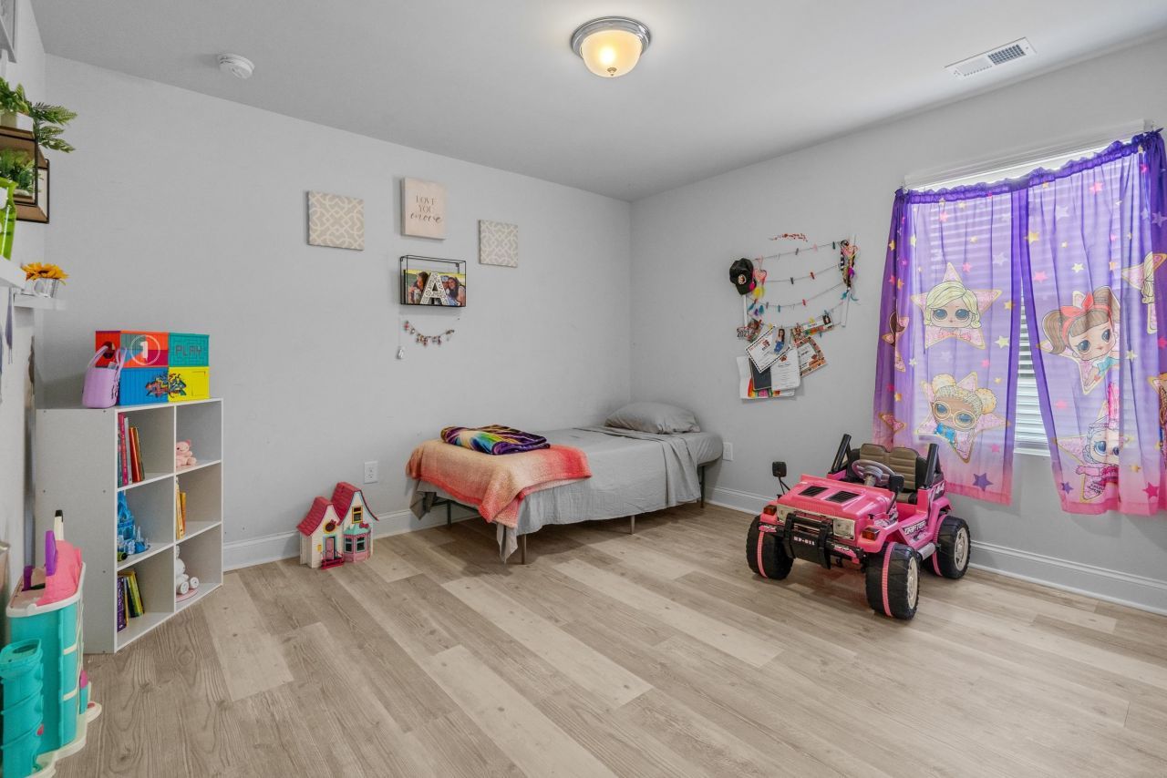 2064 Hazlette Loop Photo 31