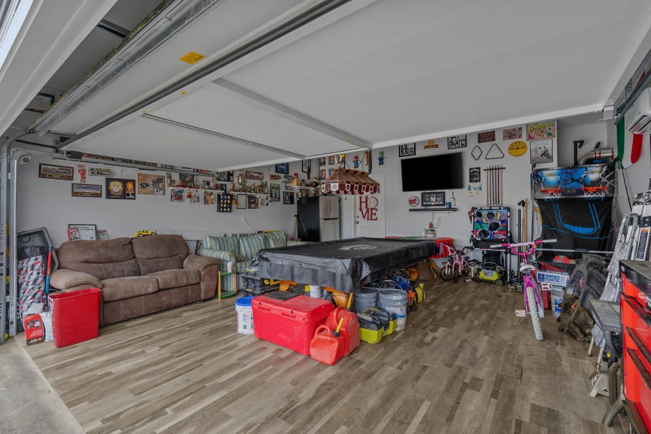 2064 Hazlette Loop Photo 37