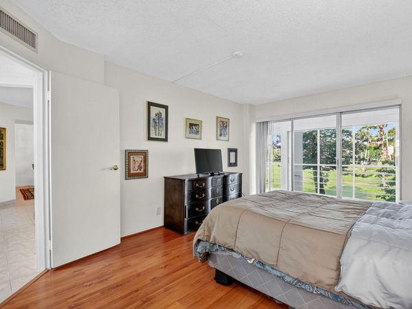 3810 Via Poinciana, Unit 206, Lake Worth, FL 33467