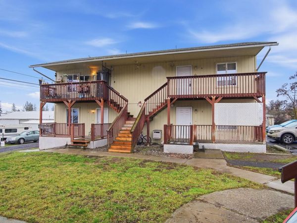 5 2nd St, Cheney, WA 99004