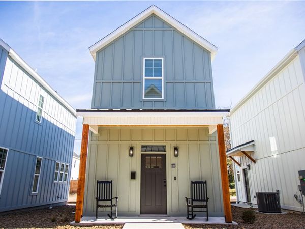 646 W Price Avenue , Springdale, AR 72764