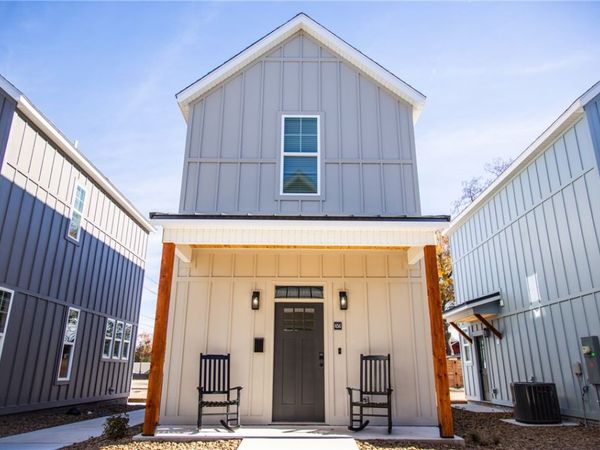 656 W Price Avenue , Springdale, AR 72764