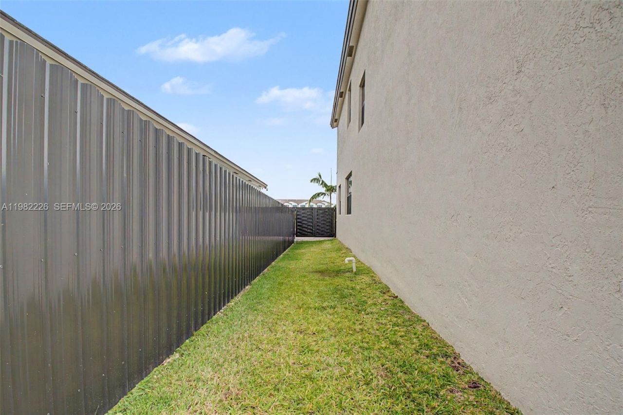 23339 SW 133rd Ave, Unit 23339, Homestead, FL 33032 Photo