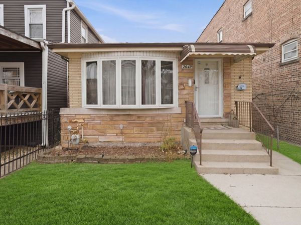 2049 N Kildare Avenue , Chicago, IL 60639