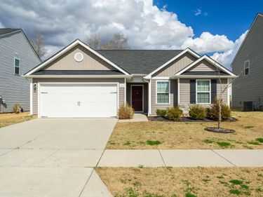 377 Rustling Way, Zebulon, NC 27597