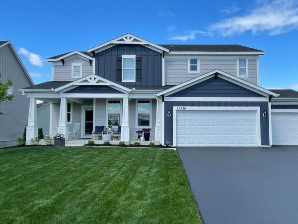 15536 Hampshire Lane, Savage, MN 55378