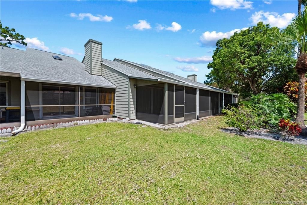 912 NE Sandalwood Place, Jensen Beach, FL 34957 Photo