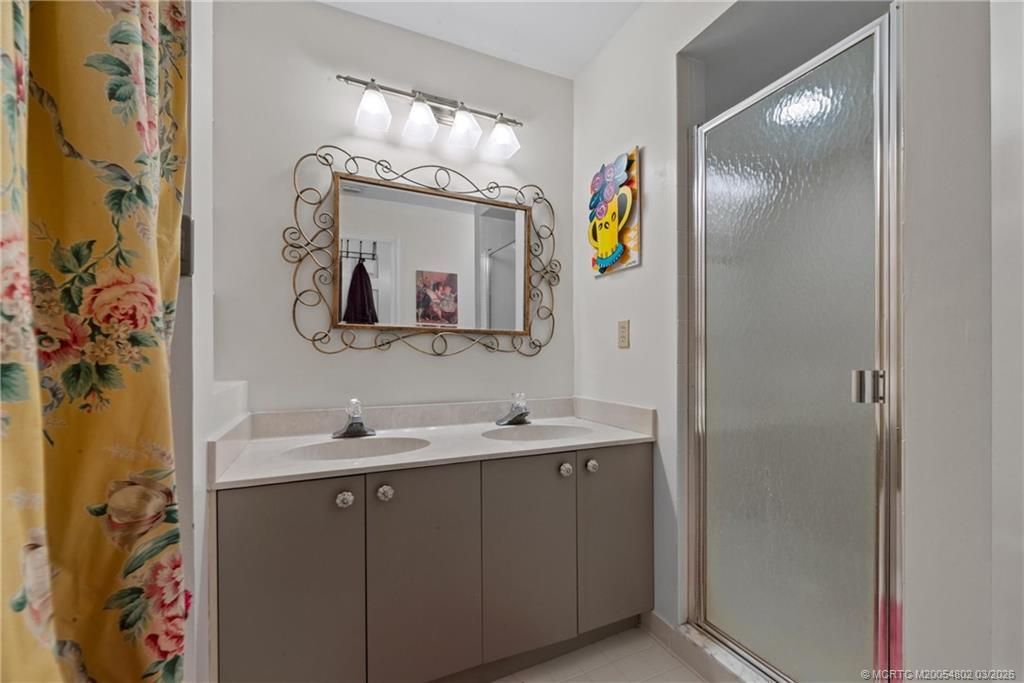 912 NE Sandalwood Place, Jensen Beach, FL 34957 Photo