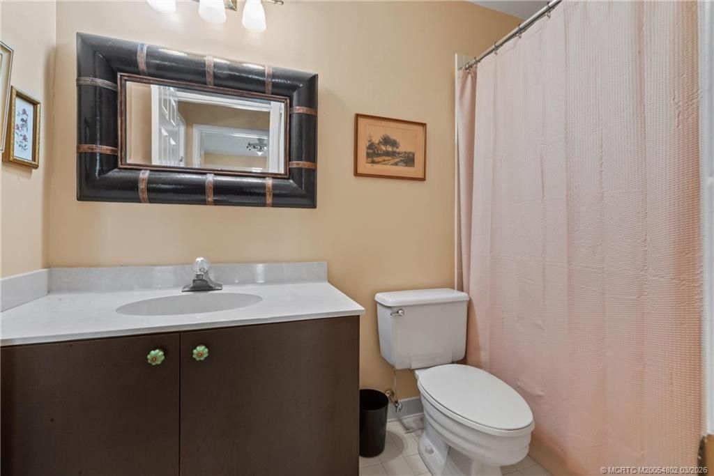 912 NE Sandalwood Place, Jensen Beach, FL 34957 Photo