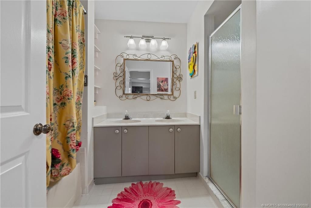 912 NE Sandalwood Place, Jensen Beach, FL 34957 Photo