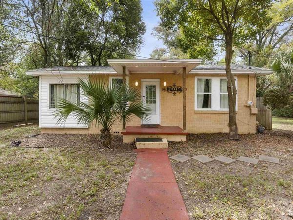 3211 N Hayne St, Pensacola, FL 32503