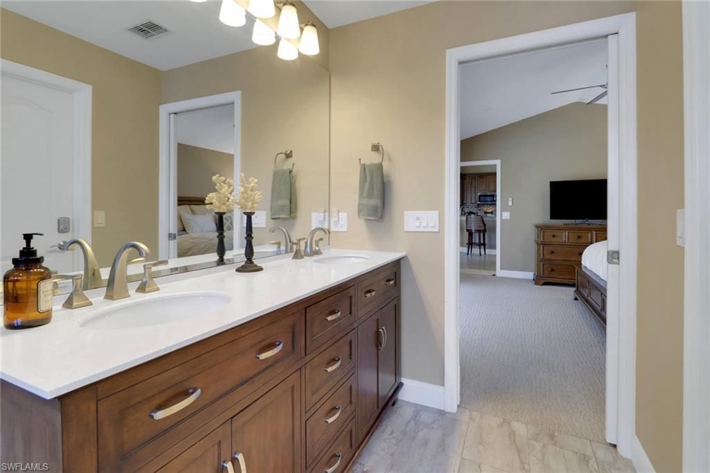 1466 Vintage Ln, Naples, FL 34104 Photo