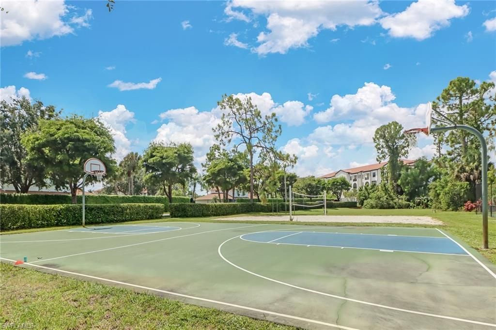 1466 Vintage Ln, Naples, FL 34104 Photo