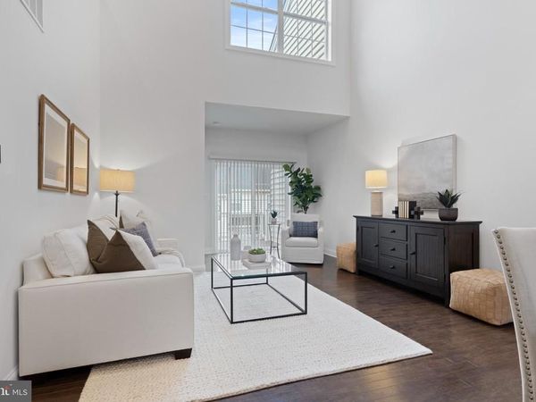 210 ELLA DRIVE, CONSHOHOCKEN, PA 19428