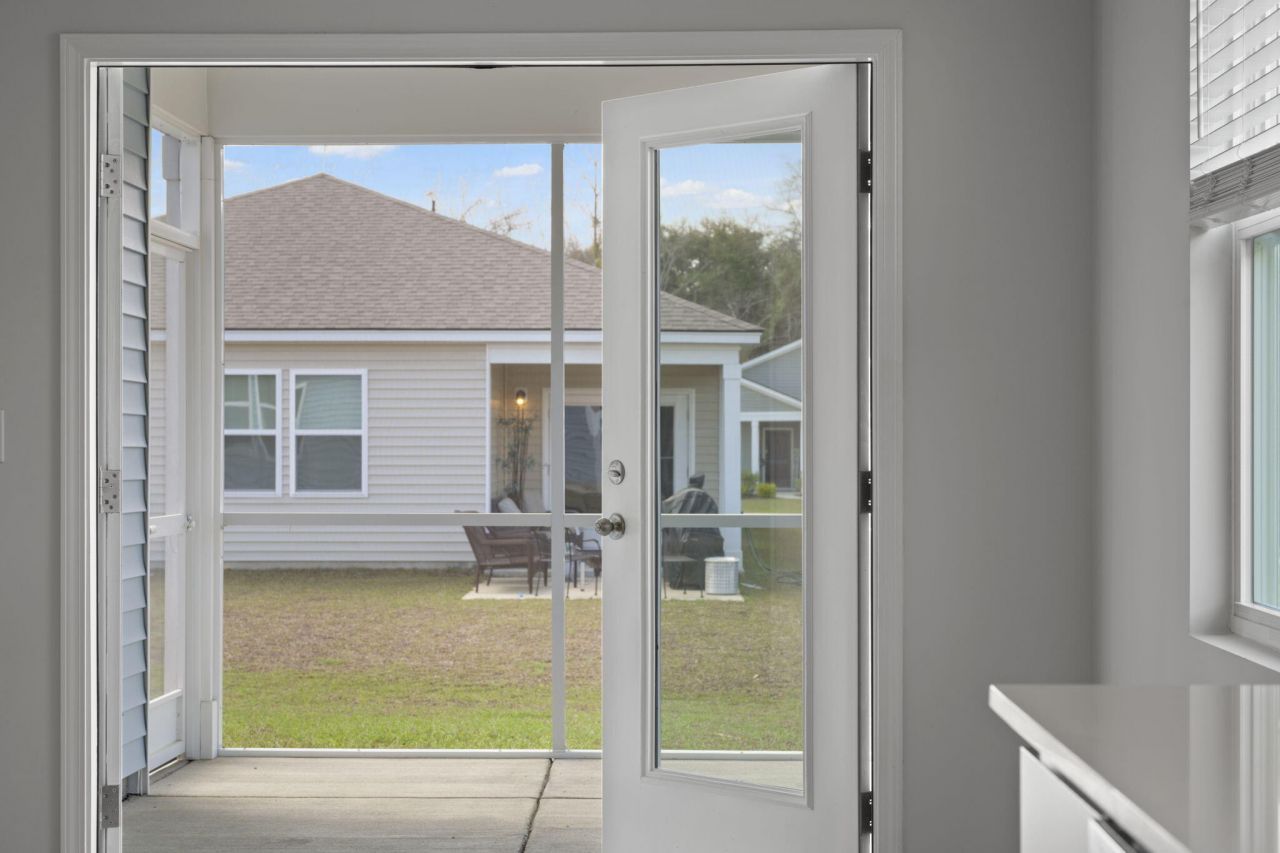 503 Donnas View Way Photo 32