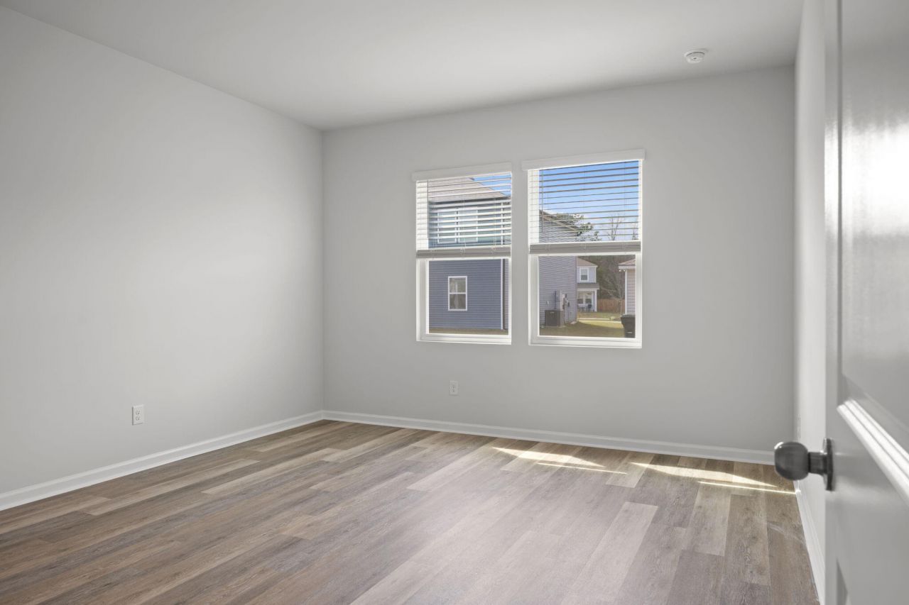 503 Donnas View Way Photo 38