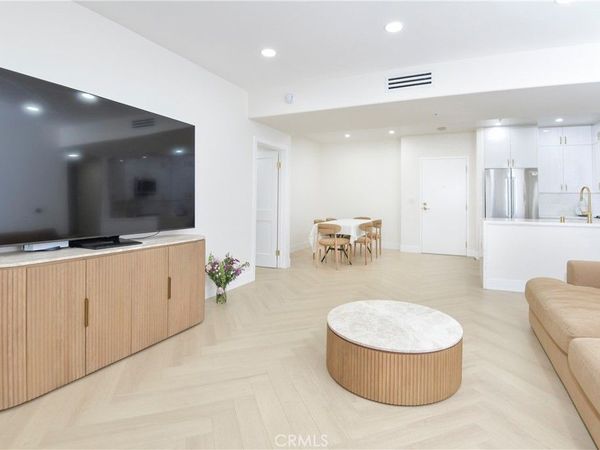 250 n first st, Unit 321, Burbank, CA 91502