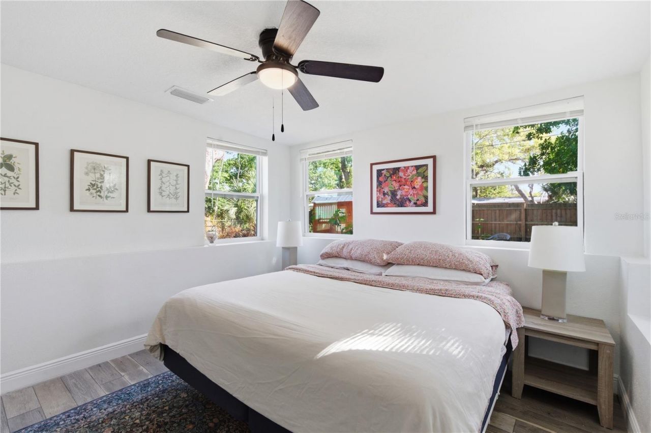 634 61st Avenue S, Saint Petersburg, FL 33705 Photo