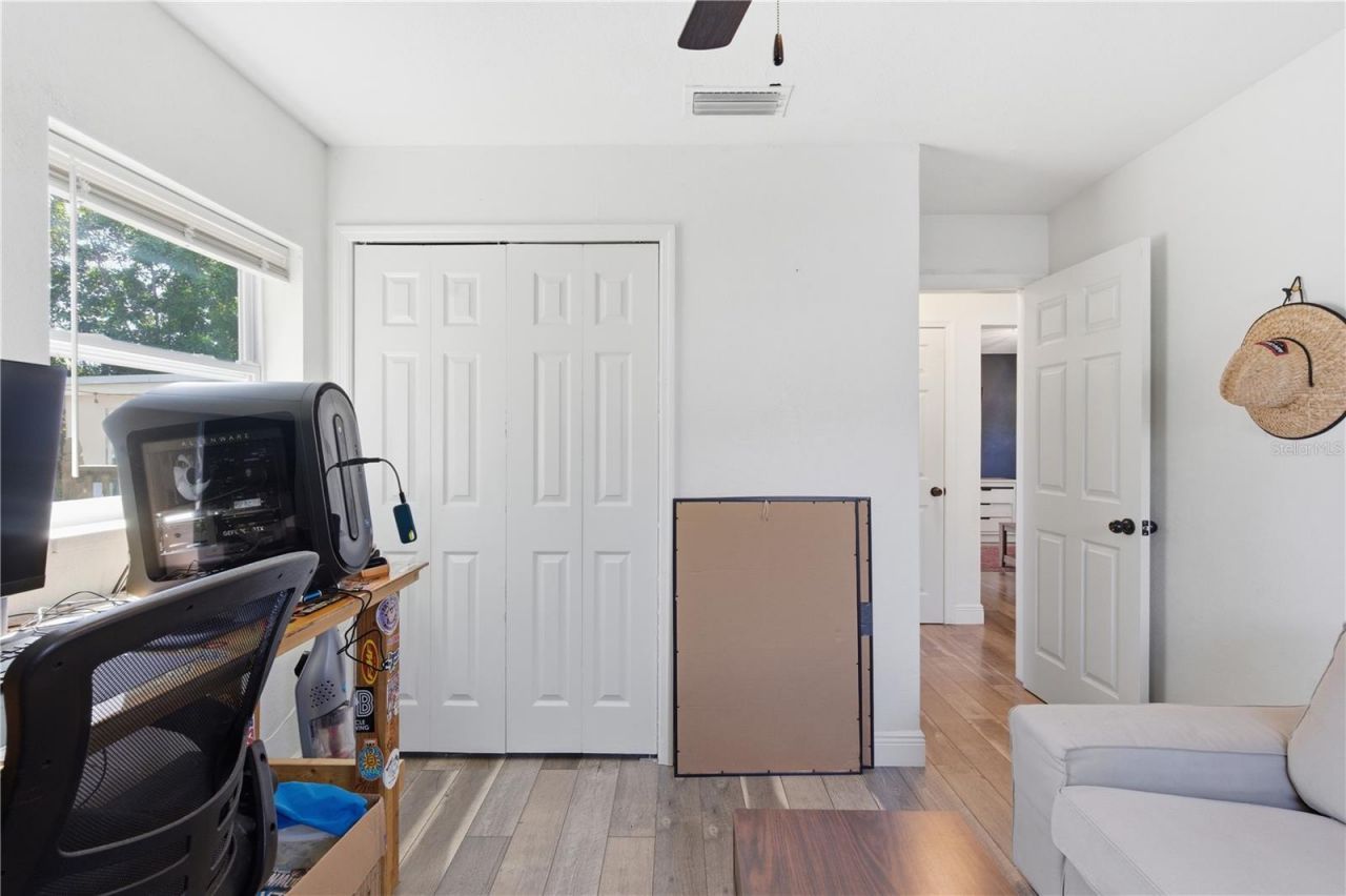 634 61st Avenue S, Saint Petersburg, FL 33705 Photo