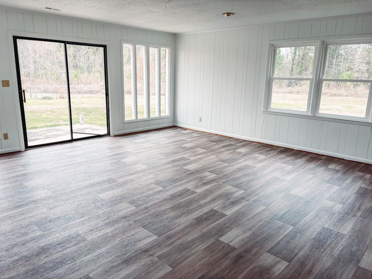 77 Towhee St. Photo 6