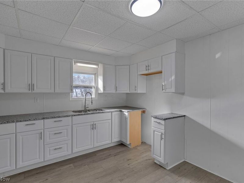 431 N 12th Street, Cambridge, OH 43725 Photo 4