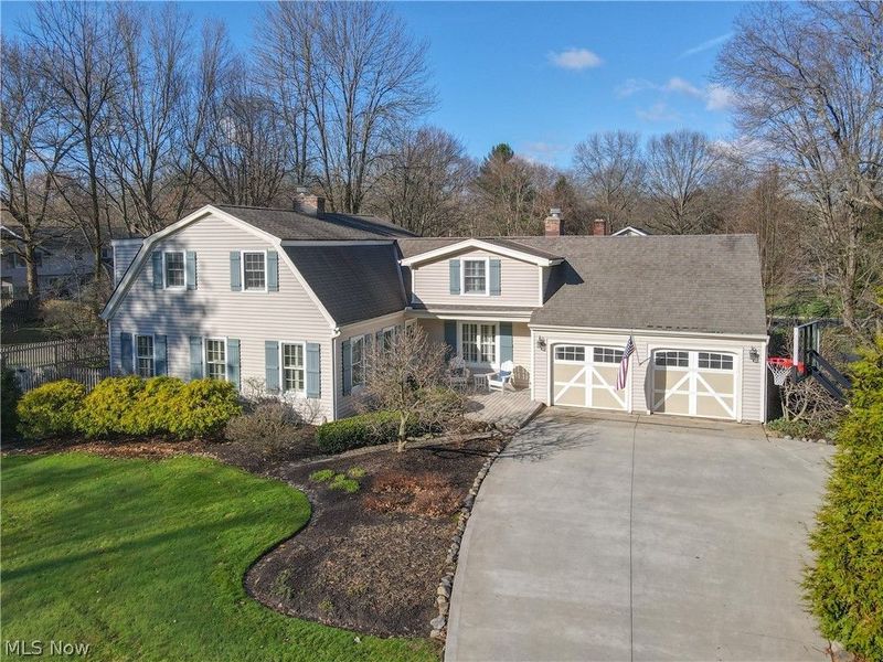 145 Greenbrier Drive, Chagrin Falls, OH 44022 Photo 1