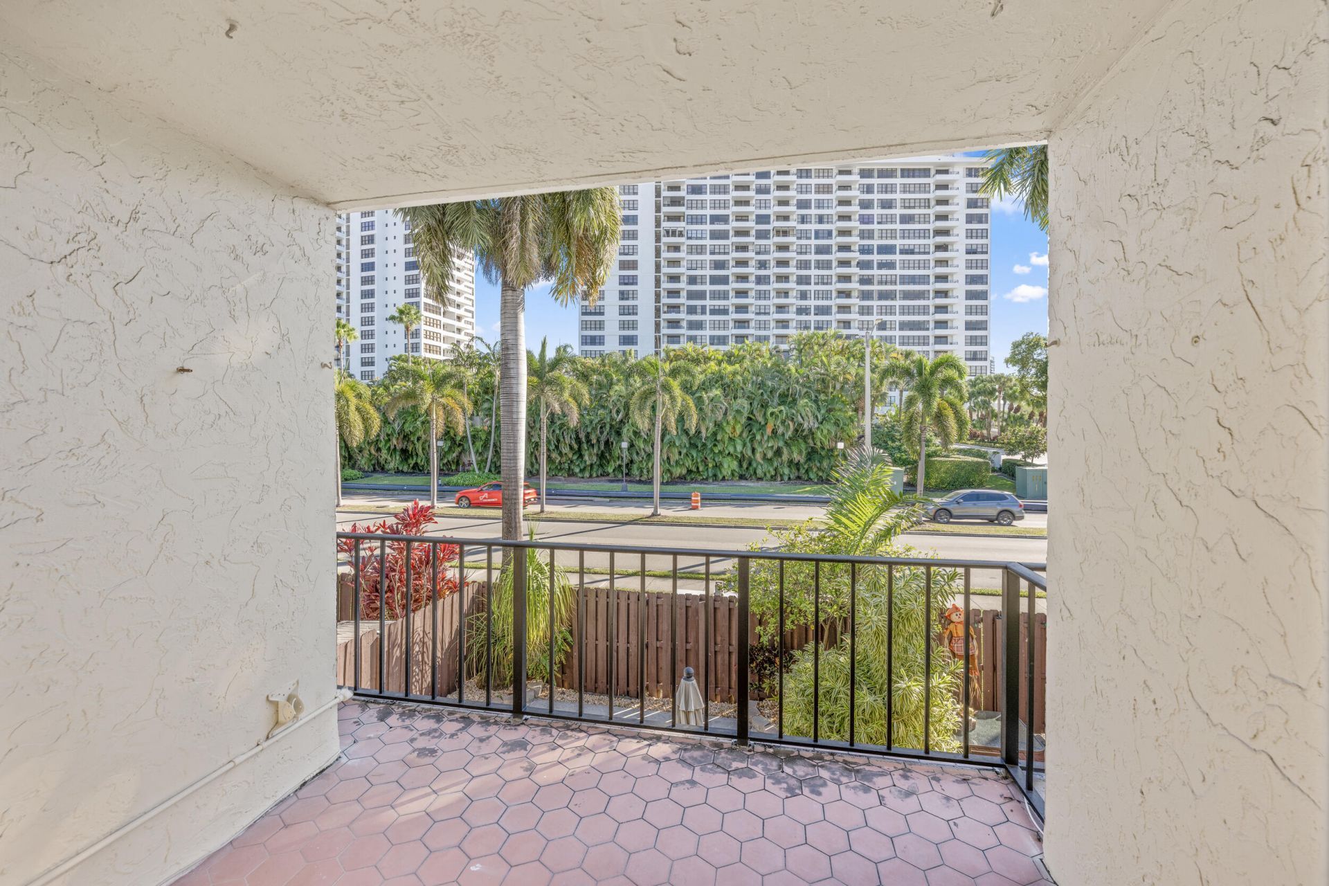 2212 NE 7th Street, Hallandale Beach, FL 33009 Photo