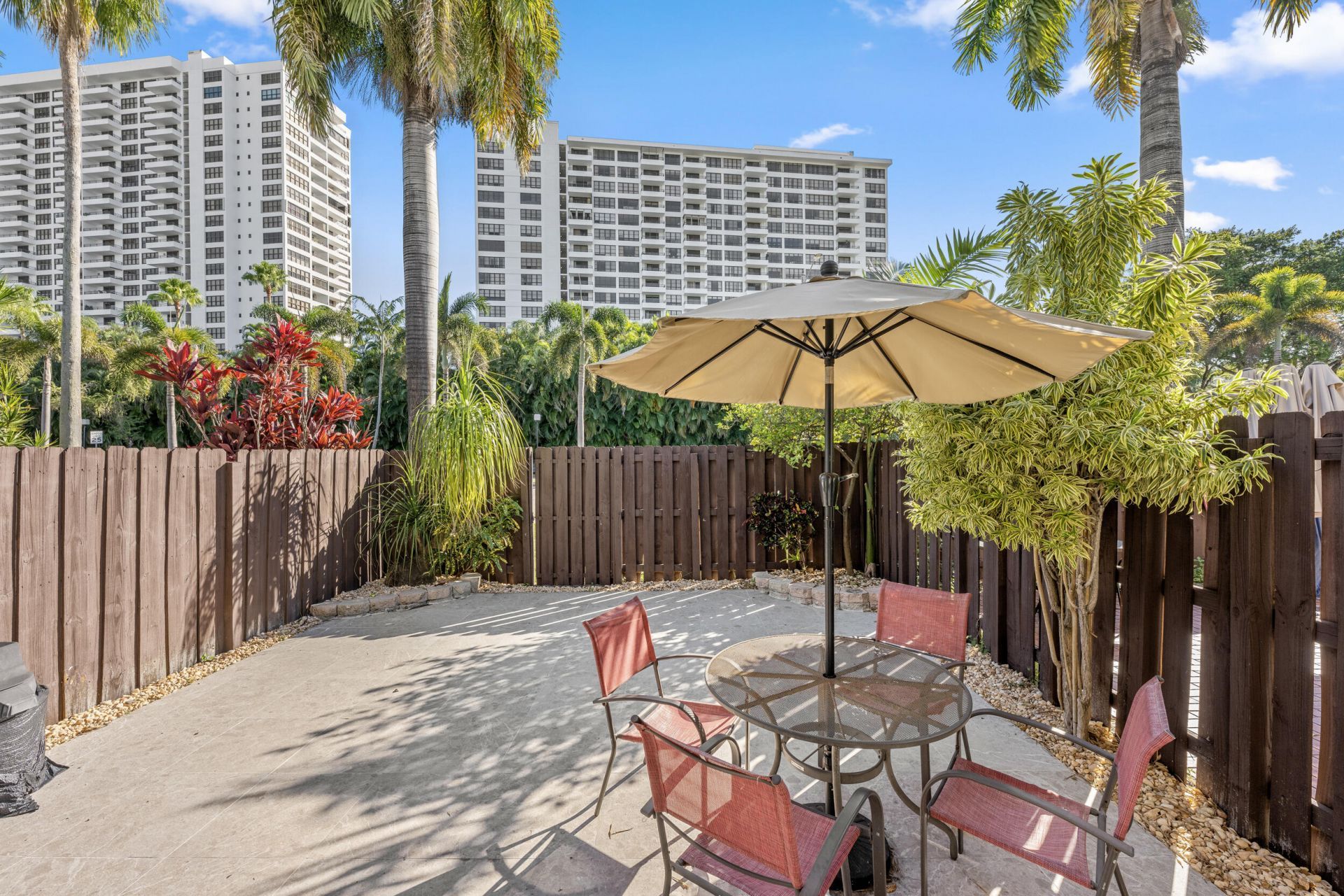 2212 NE 7th Street, Hallandale Beach, FL 33009 Photo