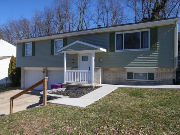 259 Darlan Hill Dr, Pittsburgh, PA 15239