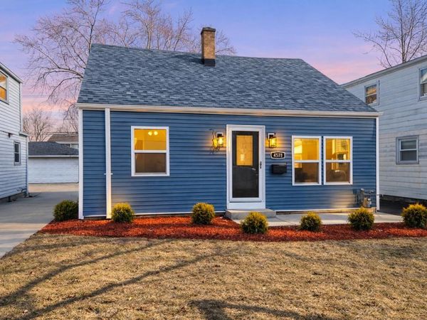 4578 N 127th St, Butler, WI 53007