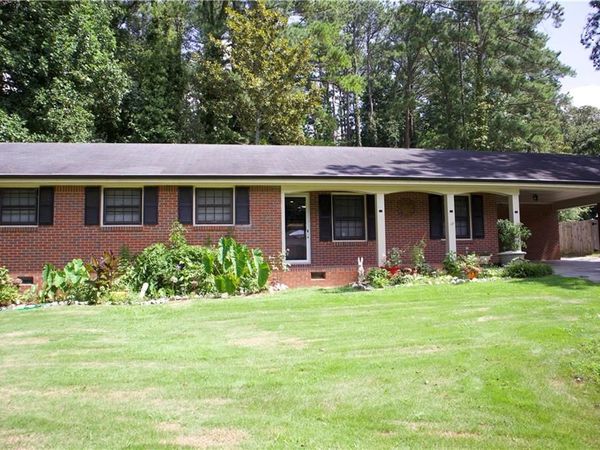 2586 Brandon Road , Atlanta, GA 30337