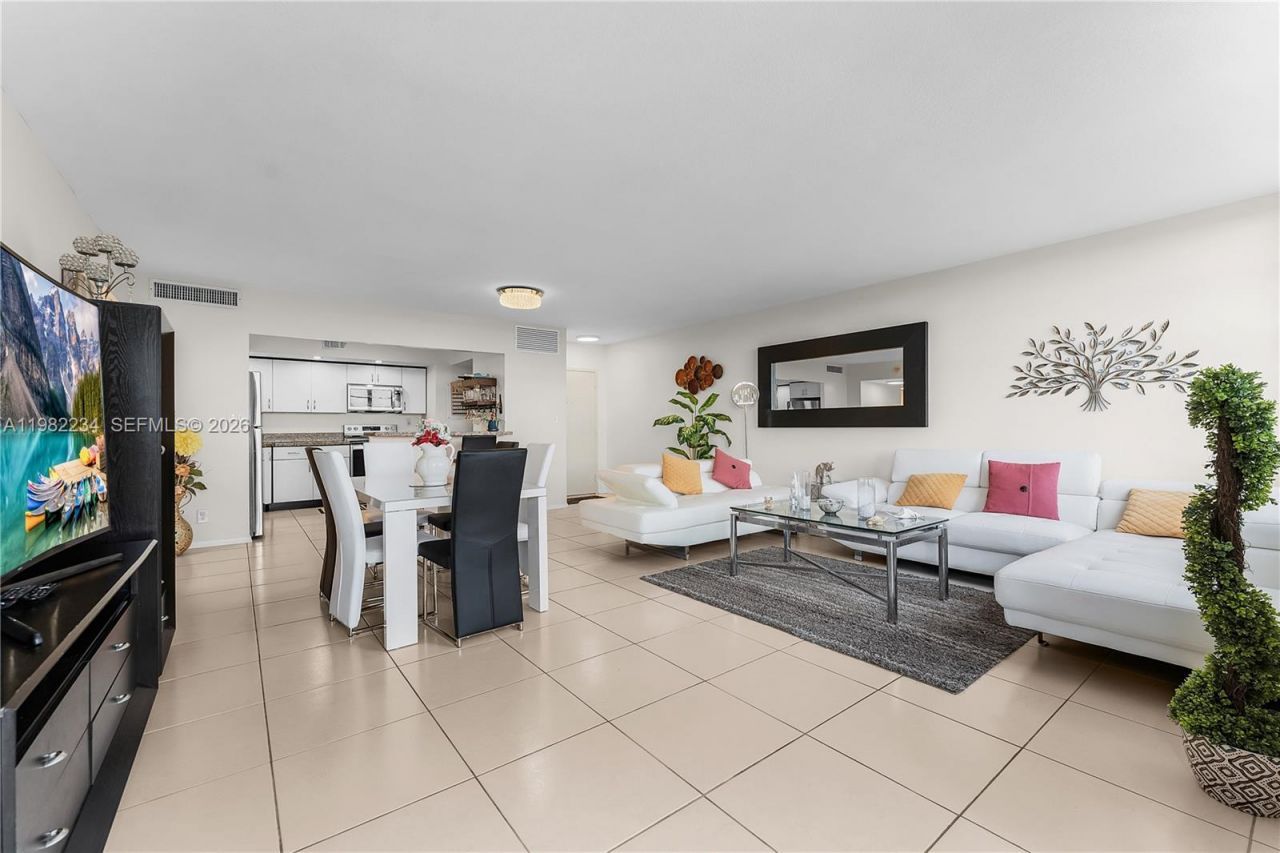 2150 Sans Souci Blvd, Unit B605, North Miami, FL 33181 Photo