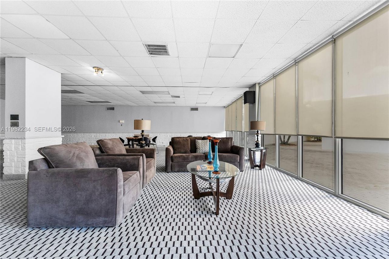 2150 Sans Souci Blvd, Unit B605, North Miami, FL 33181 Photo