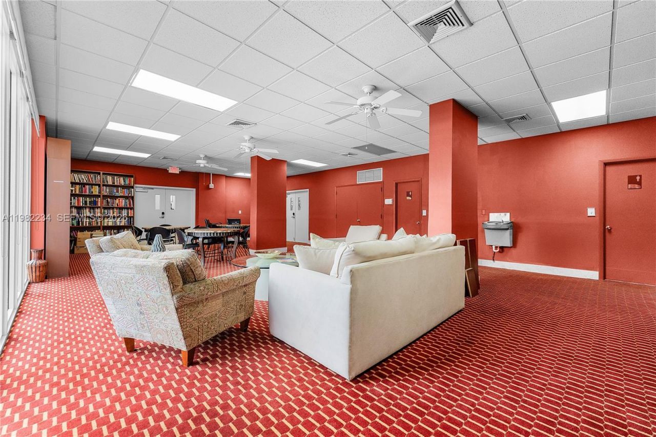 2150 Sans Souci Blvd, Unit B605, North Miami, FL 33181 Photo
