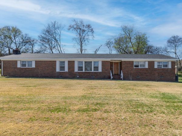 1307 Carroll Dr, Pulaski, TN 38478