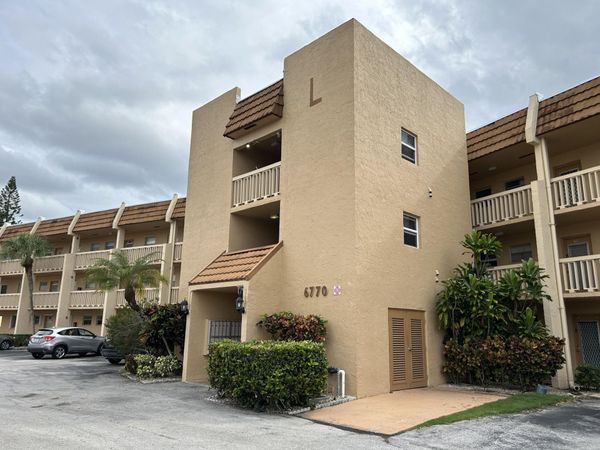6770 Royal Palm Boulevard, Unit 301, Margate, FL 33063