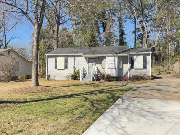 4262 Lindsey Drive, Decatur, GA 30035