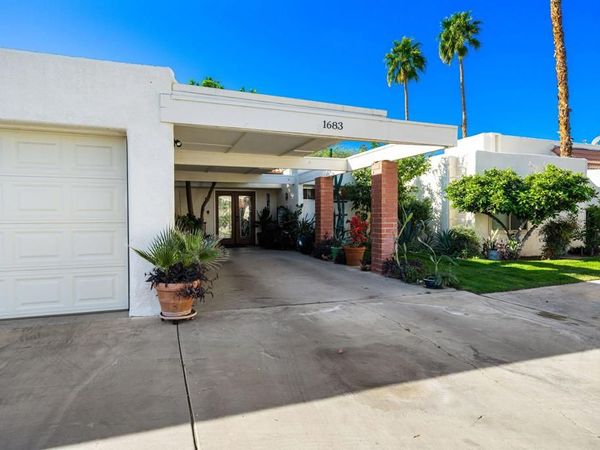 1683 Tam O Shanter Plaza, Palm Springs, CA 92264