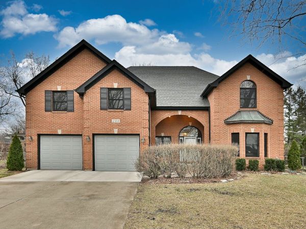 244 S Linden Avenue , Elmhurst, IL 60126
