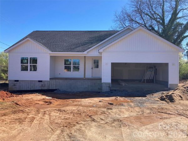 3669 Wakefield Drive, Newton, NC 28658