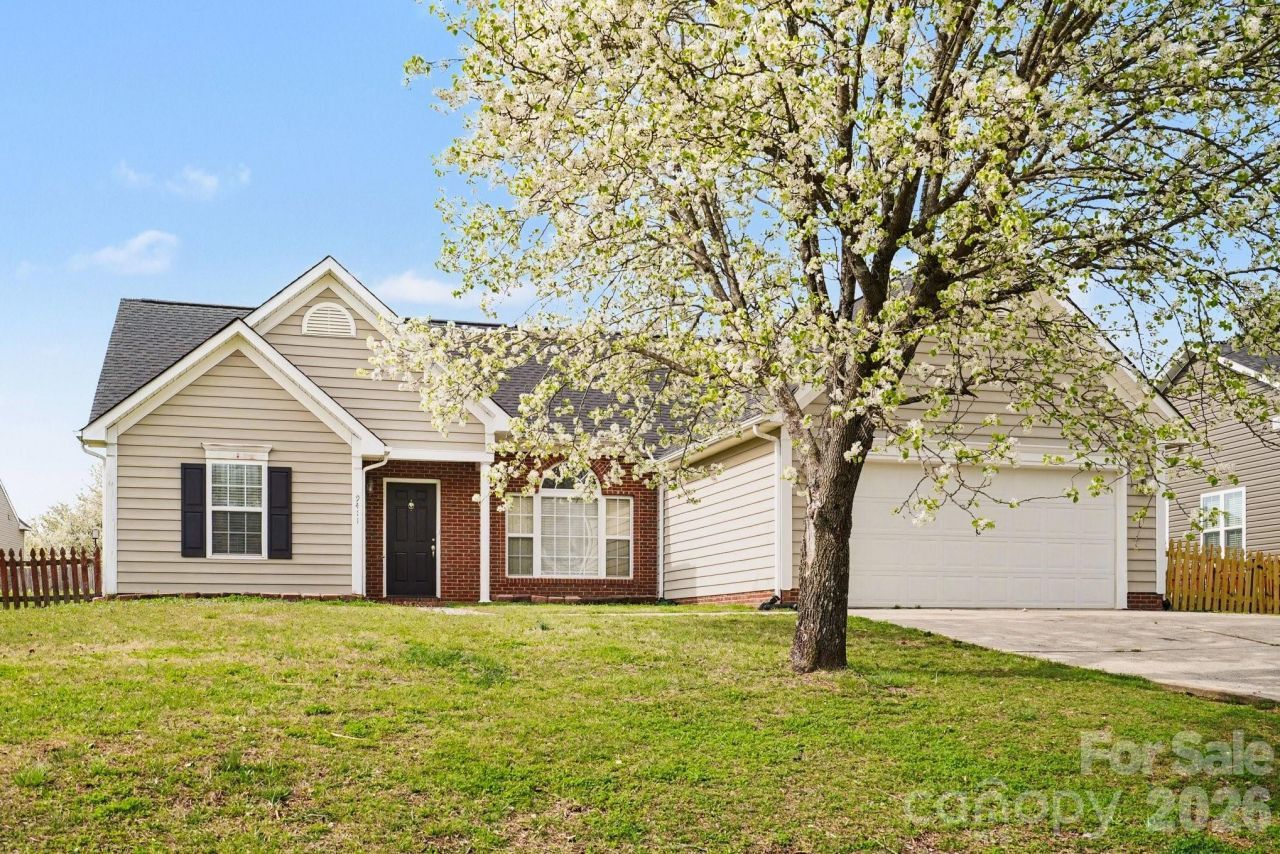 9411 Misty Arbor Way, Charlotte, NC 28269 Main Photo