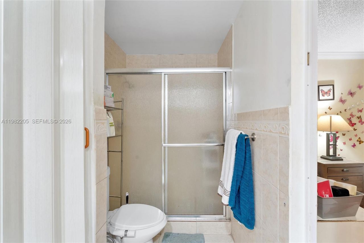 10304 Fairway Rd , Pembroke Pines, FL 33026 Photo