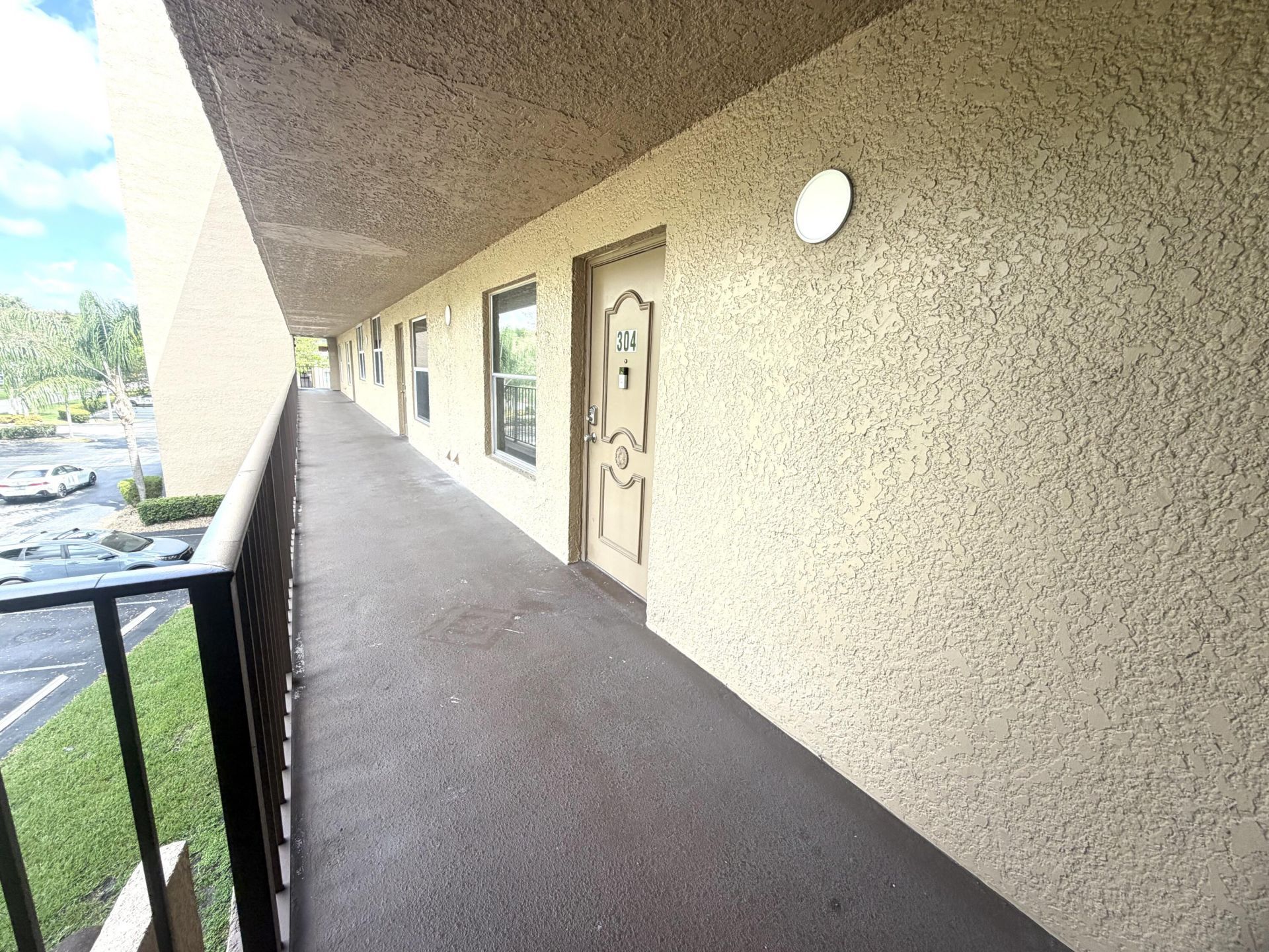 4550 NW 18th Avenue, Unit 304, Pompano Beach, FL 33064 Photo