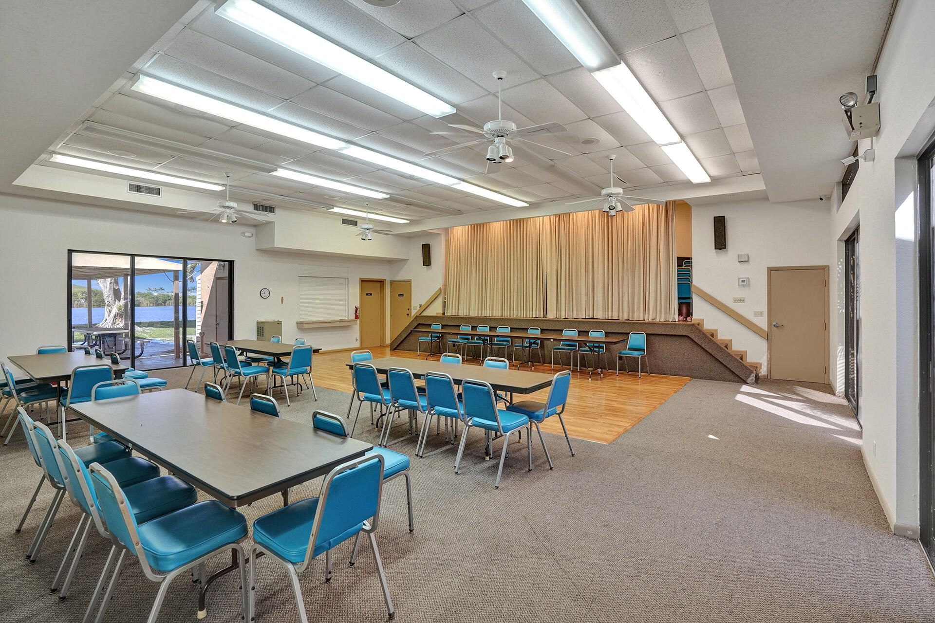 4550 NW 18th Avenue, Unit 304, Pompano Beach, FL 33064 Photo