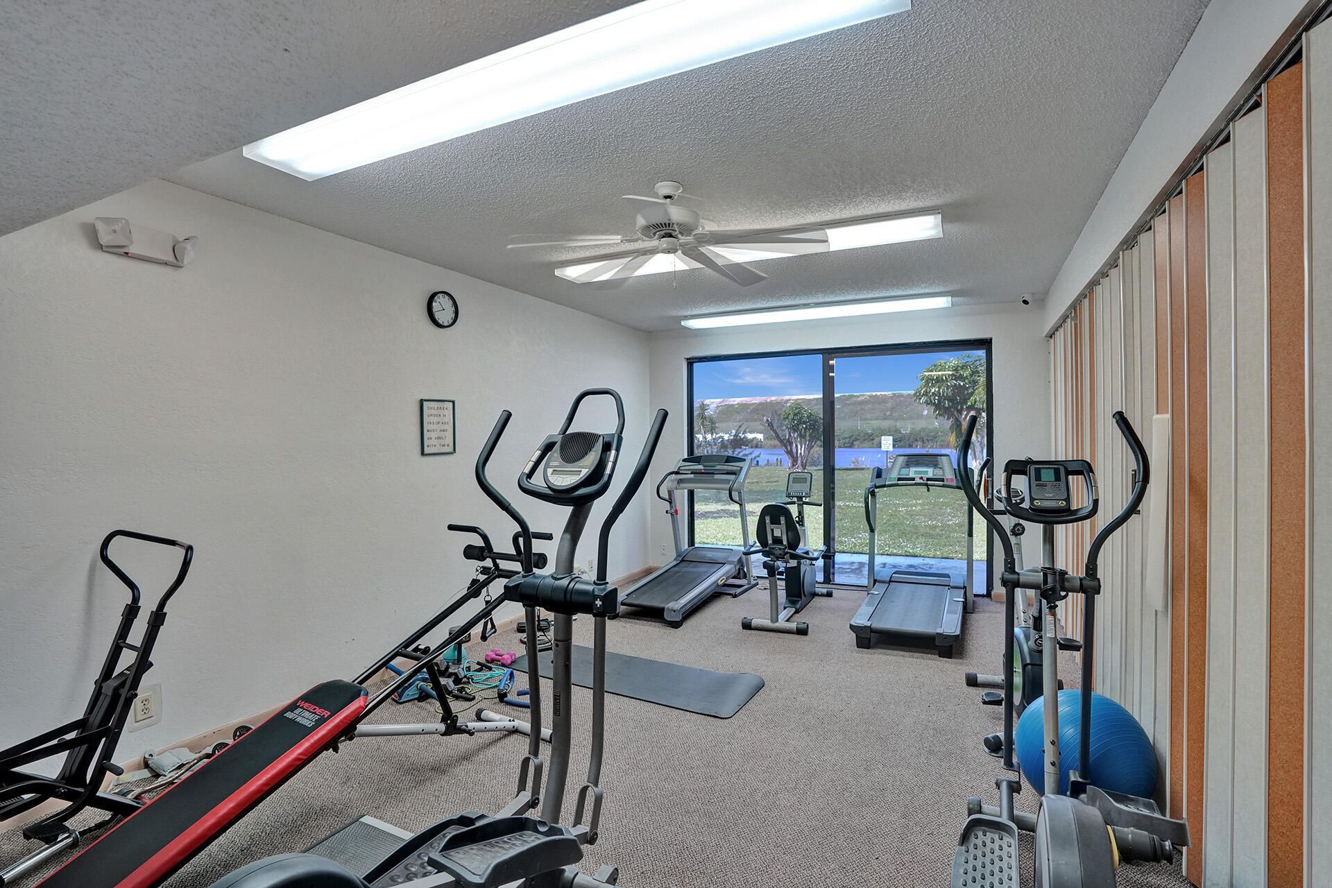 4550 NW 18th Avenue, Unit 304, Pompano Beach, FL 33064 Photo