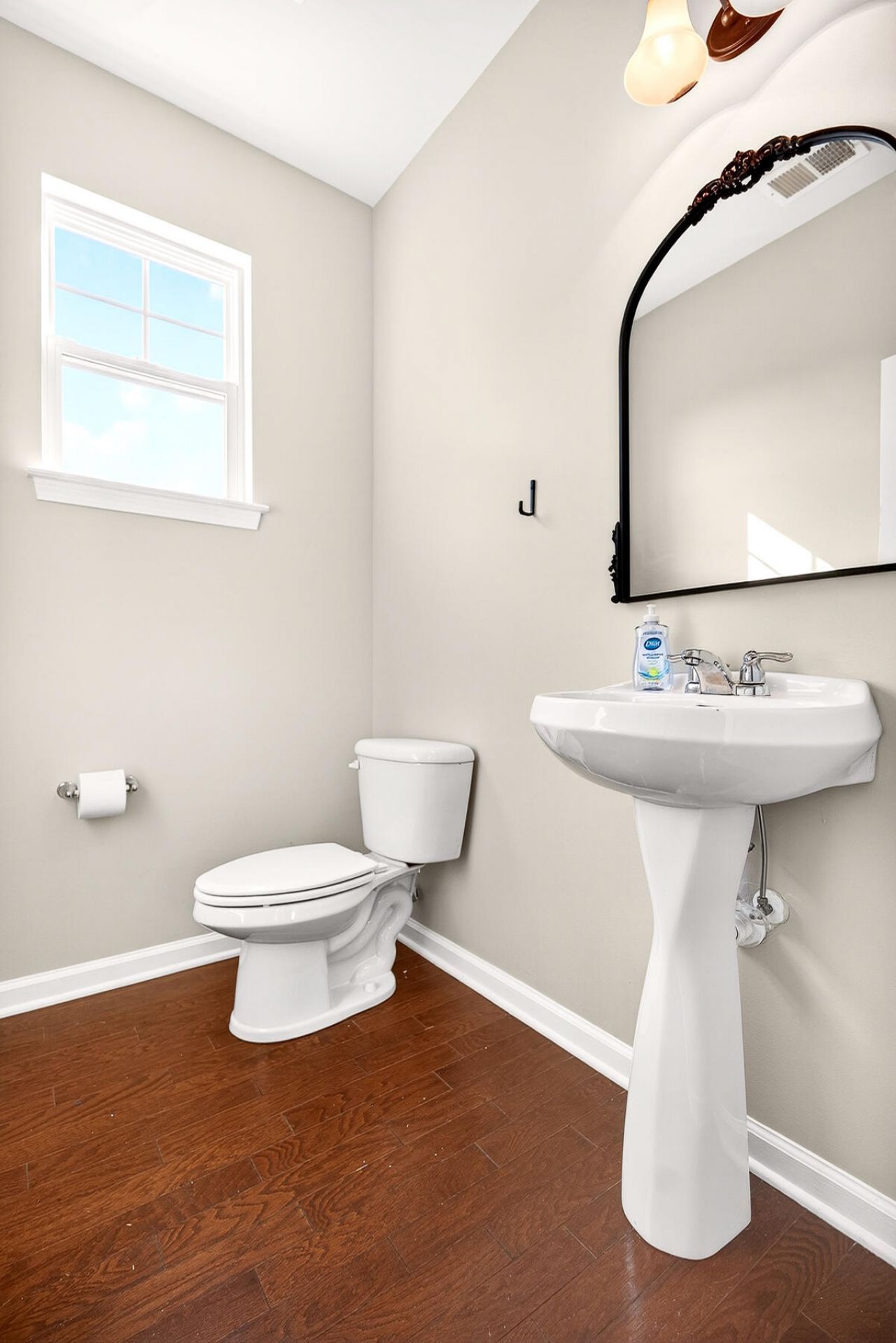 570 Rosings Drive Photo 18